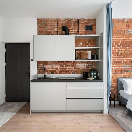 East Warsaw Modern Apartment מראה חיצוני תמונה